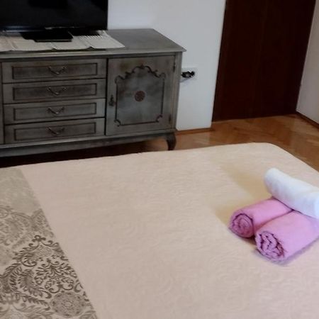 Apartment Oja Malinska Esterno foto