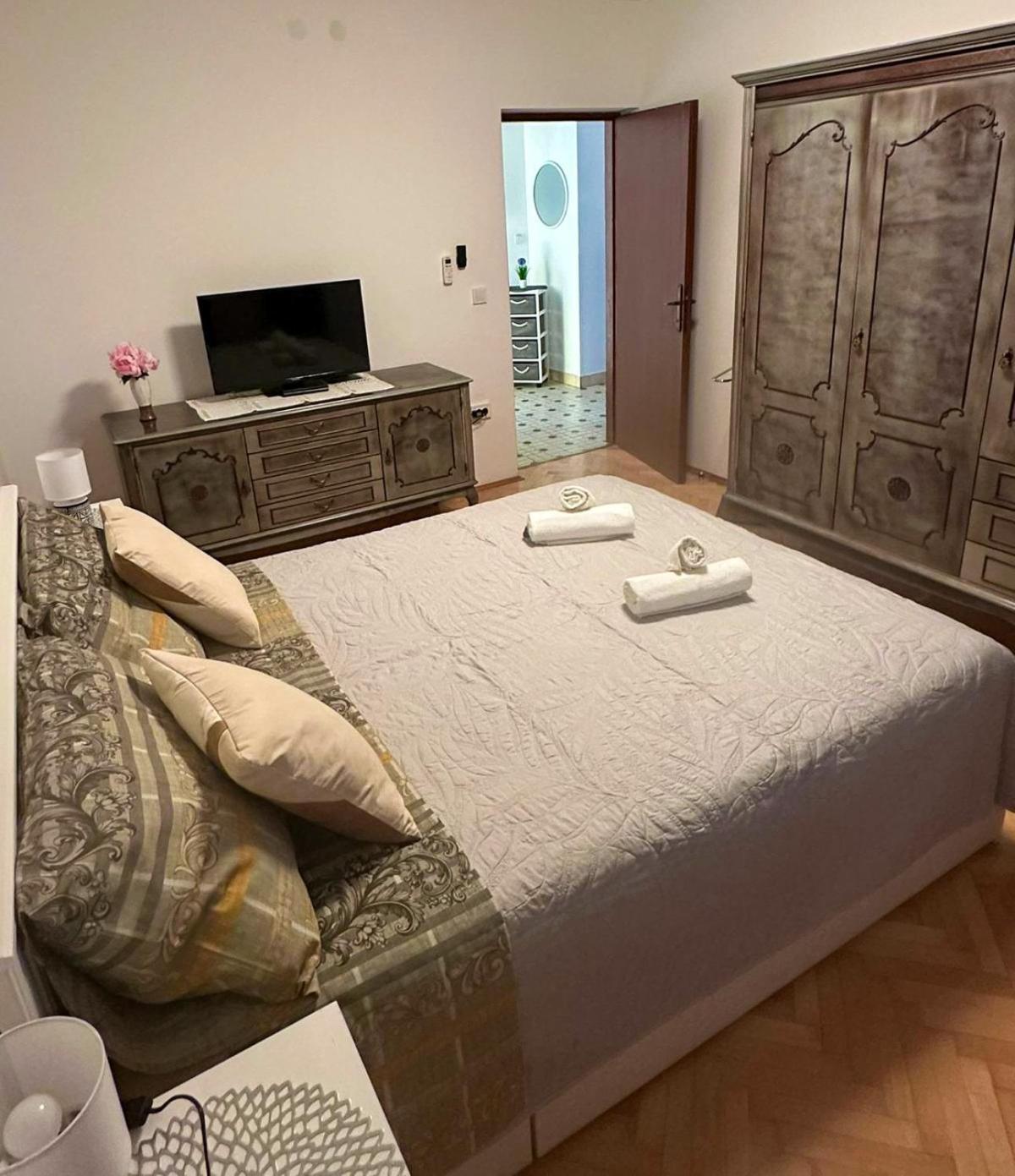 Apartment Oja Malinska Esterno foto